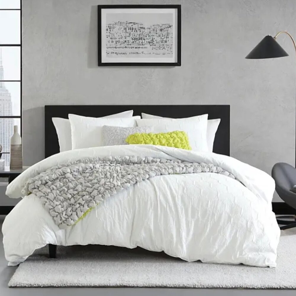 DKNY Donna Karan Modern Hexagon KING Duvet Cover & Shams Set Citron